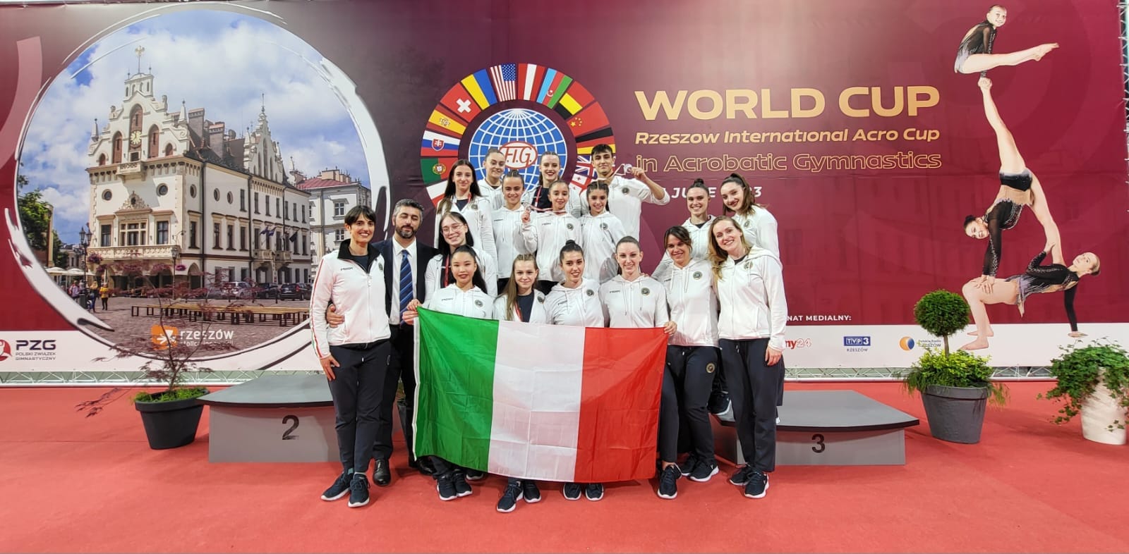 La Direttrice Tecnica nazionale Erica Loiacono, tecniche Mara Rapetti e Monica Casagrande,l’ufficiale di gara Marco Palella, le atlete Elisa Machieraldo, Elisa Marelli ed Alessandra Scarabottolo (Trio femminile Senior della FUNtastic Gym), Aurora Grossini, Marta Tambone ed Emma Zaninetti (Trio femminile 12-18 della FUNtastic Gym), Edoardo Ferraris, Arianna Sofia Lucà (Coppia mista 13-19 della Ginnastica Grugliasco), Simona Tinaru, Laura Zanoni, Rebecca Garbarino (Trio femminile 12-18 della Ginnastica Grugliasco), Angelica Caspani, Linda Rocchetti e Gaia Lisco (Trio femminile 13-19 de Le Ginnastiche)